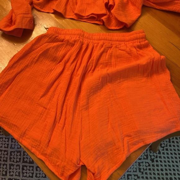 Short and button down set - Picture 3 of 5